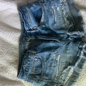 American Eagle Hi-Rise Festival Shorts